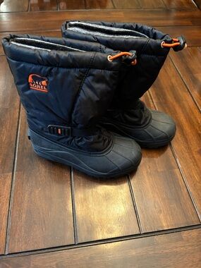 Sorel Black Winter Snow Boots with Orange Logo Accents Warm Waterproof Size 4